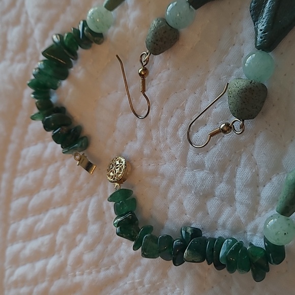 Jade jewelry set - Picture 4 of 4